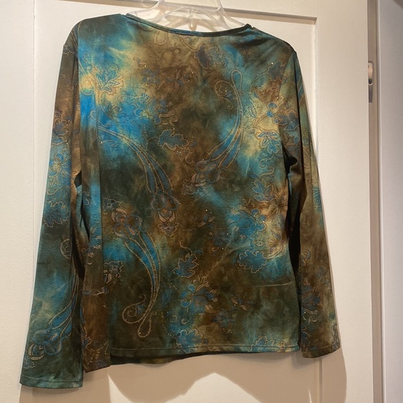 Gorgeous ladies size M top by Andrea Quinn - Picture 4 of 5